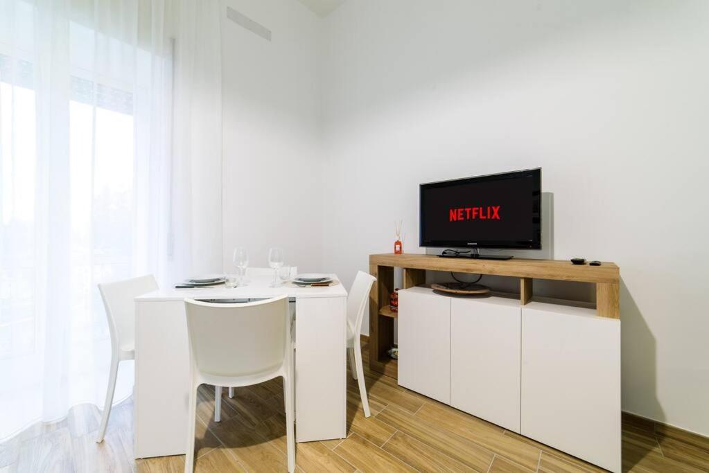 Apartmán Stazione Treni - Wi-Fi & Netflix Cozy Space Salerno Exteriér fotografie